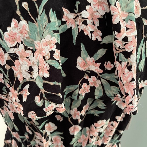 BNWT Cute Ruffle Dress w/cold shoulder strap. Purchased from Macy’s. Size 1x - Picture 2 of 9